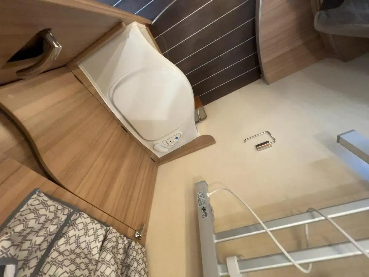  Knaus Sun I 900 LX - Ansicht 18